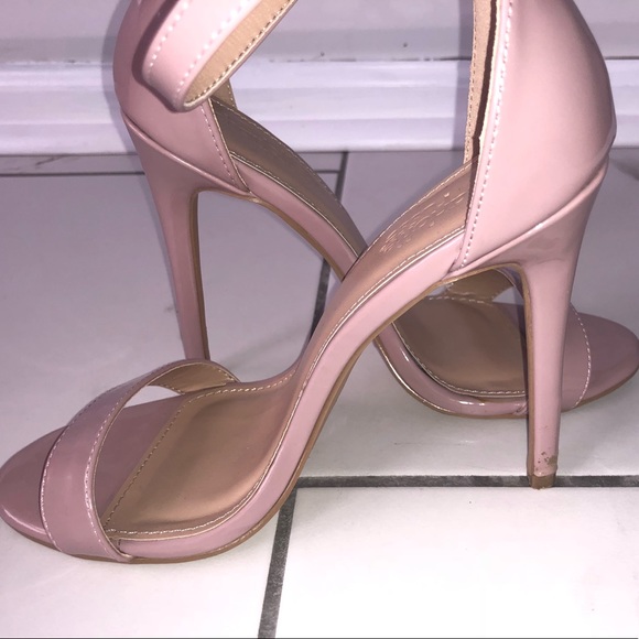 Heels - Picture 2 of 7